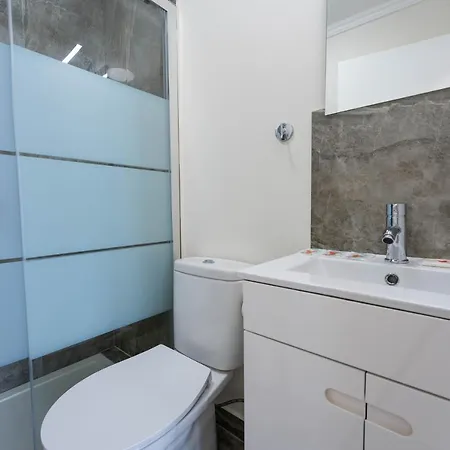 Flh Triplex With Terrace Santa Cruz (Madeira)