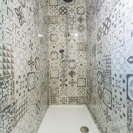 Flh Triplex With Terrace 度假居 *