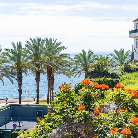 Flh Triplex With Terrace Santa Cruz (Madeira)