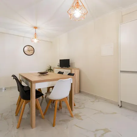 Flh Triplex With Terrace 度假居