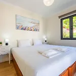 Flh Triplex With Terrace *