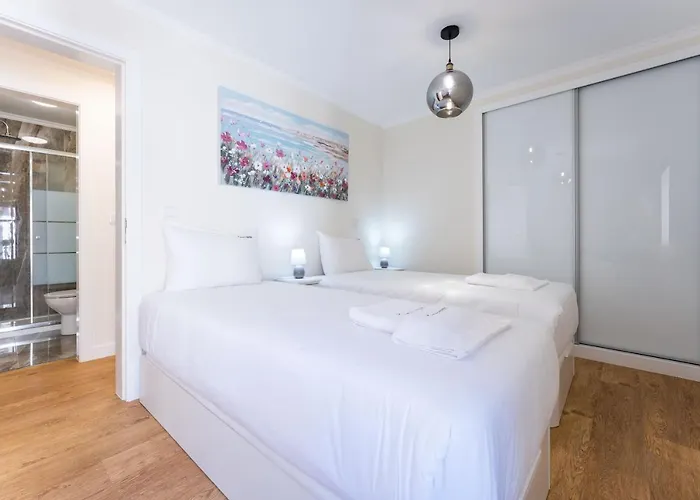 Flh Triplex With Terrace Santa Cruz (Madeira)